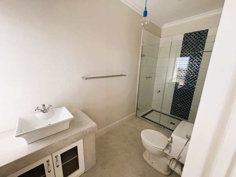 5 Bedroom Property for Sale in Whale Rock Western Cape